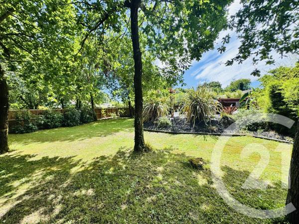 Maison à vendre  5 pièces - 135 m 2   LANTON  - 33