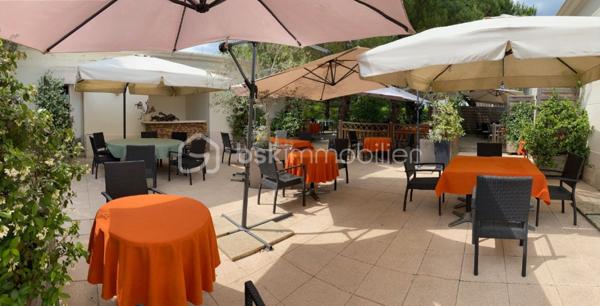 Immeuble mixte de 748 m²