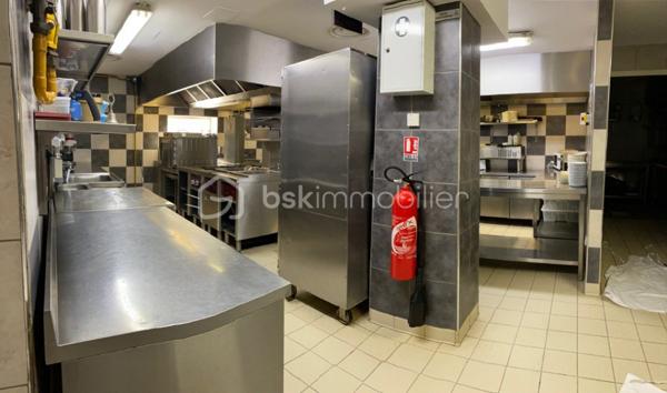 Immeuble mixte de 748 m²