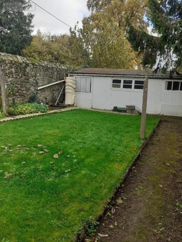 Maison à vendre à Fougères en Ille-et-Vilaine (35300), ref : 037/1806   
FOUGERES - Centre ville