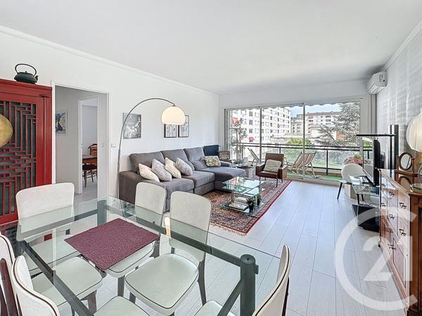 Appartement F5 à vendre  5 pièces - 108,27 m 2   PERIGUEUX  - 24