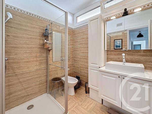 Appartement F5 à vendre  5 pièces - 108,27 m 2   PERIGUEUX  - 24