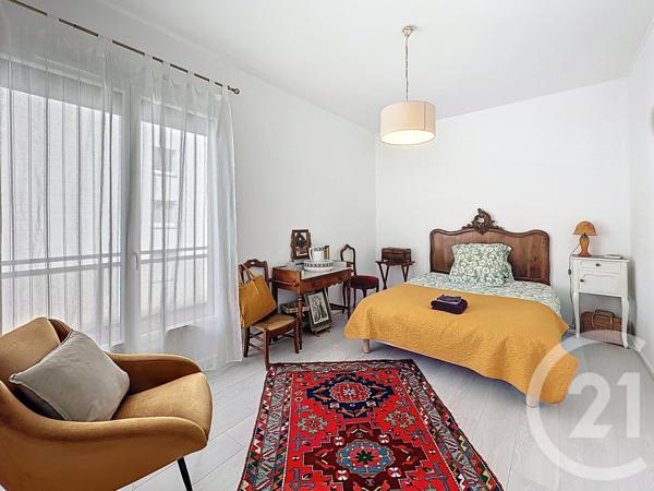 Appartement F5 à vendre  5 pièces - 108,27 m 2   PERIGUEUX  - 24