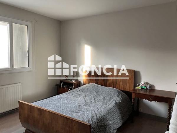 Location Appartement 3 pièces 67.1 m² - 23 RUE DU DOCTEUR PIERRE DERIEUX Villeneuve-sur-lot 47300