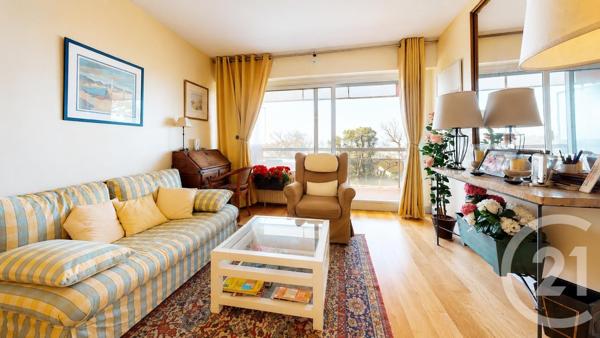 Appartement T3 à vendre  3 pièces - 61,39 m 2   BIARRITZ  - 64