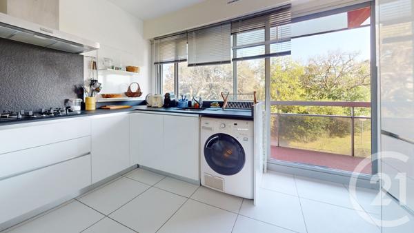Appartement T3 à vendre  3 pièces - 61,39 m 2   BIARRITZ  - 64