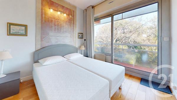 Appartement T3 à vendre  3 pièces - 61,39 m 2   BIARRITZ  - 64