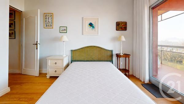 Appartement T3 à vendre  3 pièces - 61,39 m 2   BIARRITZ  - 64