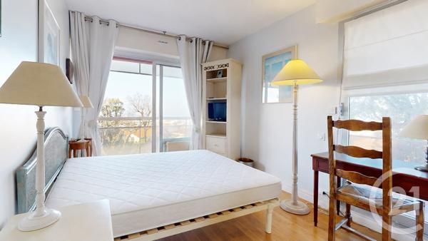 Appartement T3 à vendre  3 pièces - 61,39 m 2   BIARRITZ  - 64