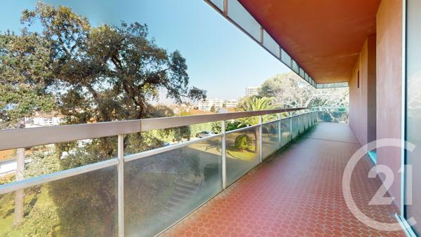 Appartement T3 à vendre  3 pièces - 61,39 m 2   BIARRITZ  - 64