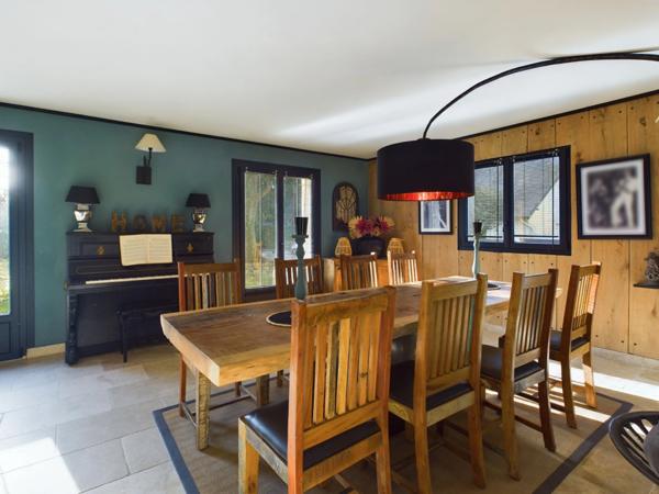 Maison de caractère à vendre avec grand jardin arboré proche de Pont-l’Évêque