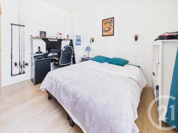 Maison à vendre  6 pièces - 181,77 m 2   VILLENAVE D ORNON  - 33