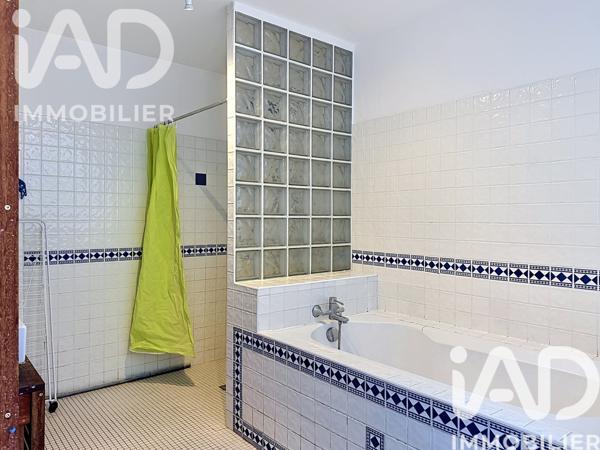 Maison à vendre 7 pièces 165 m² Château-Renard