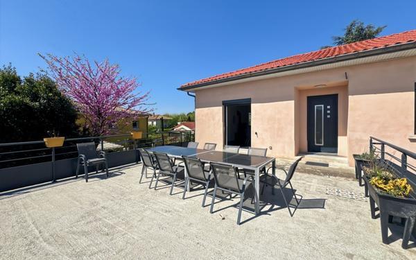 Maison à vendre    6 pièces •  Beaumont-lès-Valence