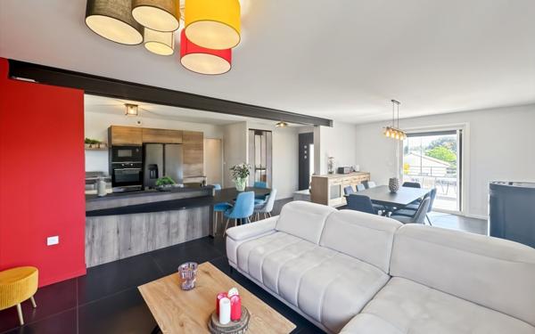 Maison à vendre    6 pièces •  Beaumont-lès-Valence