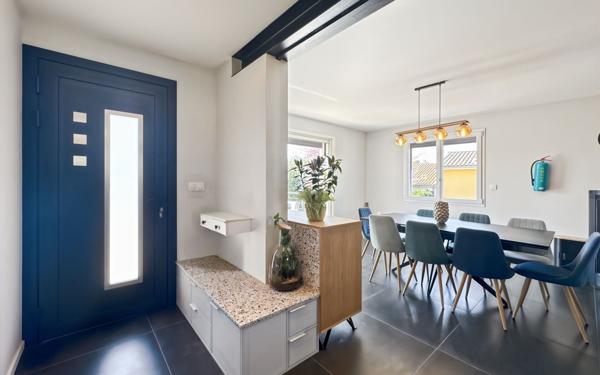 Maison à vendre    6 pièces •  Beaumont-lès-Valence