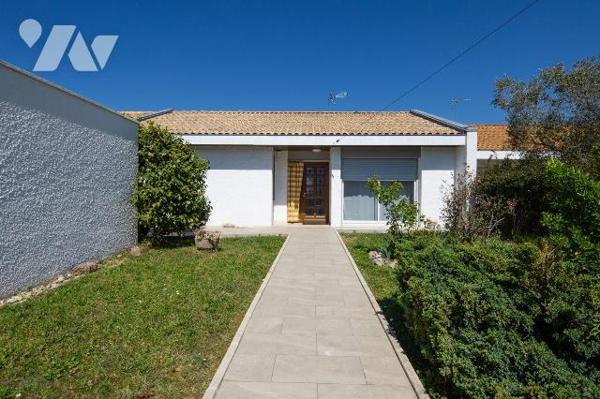 VENTE IMMO-INTERACTIF- MERIGNAC (33700) 8, avenue des Azalées -
Dans quartier calme et pavillo...