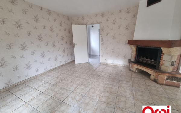 Maison à vendre    5 pièces • 99 m2 Neuilly-Saint-Front