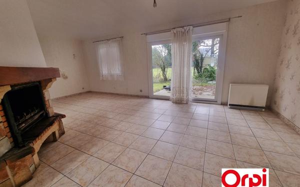 Maison à vendre    5 pièces • 99 m2 Neuilly-Saint-Front