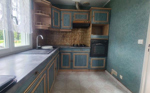 Maison à vendre    5 pièces • 99 m2 Neuilly-Saint-Front