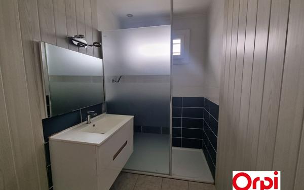 Maison à vendre    5 pièces • 99 m2 Neuilly-Saint-Front