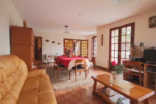 A vendre Bessancourt coté forêt, maison 170m2, 3 chambres, sous sol total, terrain de 917 m2