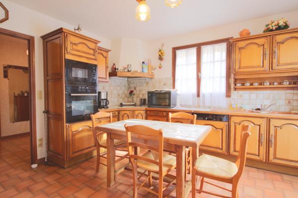 A vendre Bessancourt coté forêt, maison 170m2, 3 chambres, sous sol total, terrain de 917 m2