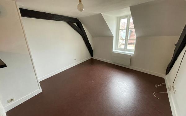 Appartement à vendre    2 pièces • 34,69 m2 Pontoise