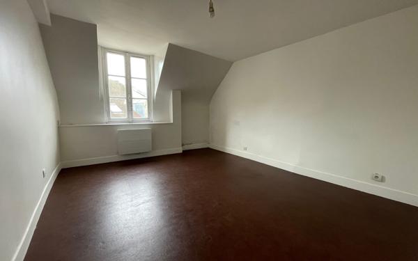 Appartement à vendre    2 pièces • 34,69 m2 Pontoise