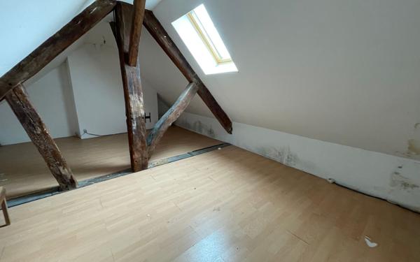 Appartement à vendre    2 pièces • 34,69 m2 Pontoise