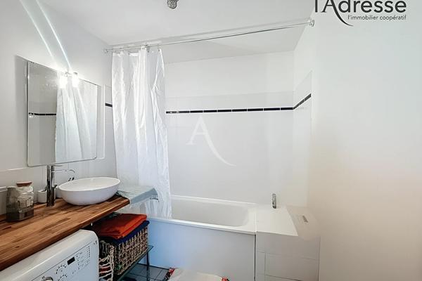 Suresnes Carnot-Gambetta - 3 pièces 64m² avec terrasses - Box en sus