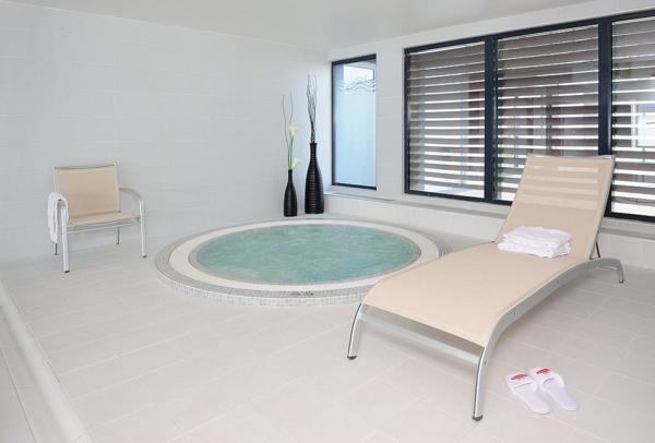 INVESTISSEMENT LOCATIF – CARRIÈRES-SUR-SEINE – Résidence d’Affaires Residhome Carrières La Défense - 5.92% de rentabilité