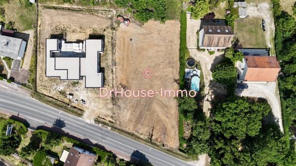 Terrain à vendre de 1 741 m²