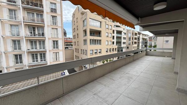 Appartement 5 pièce(s) 124 m²