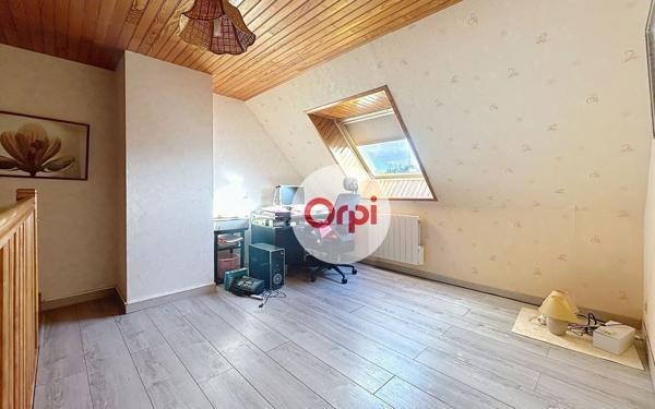 Maison à vendre    5 pièces •  Theix