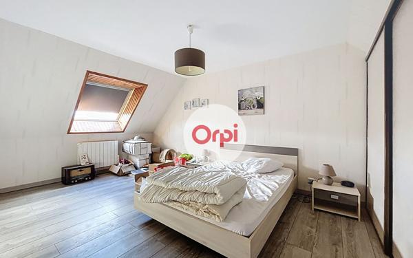 Maison à vendre    5 pièces •  Theix