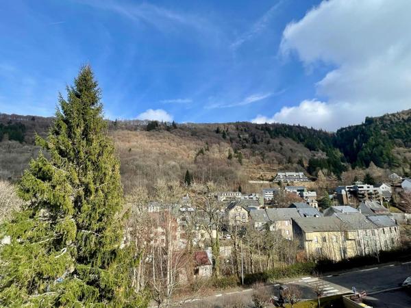Appartement 5 pièces de 100 m² à Le mont dore