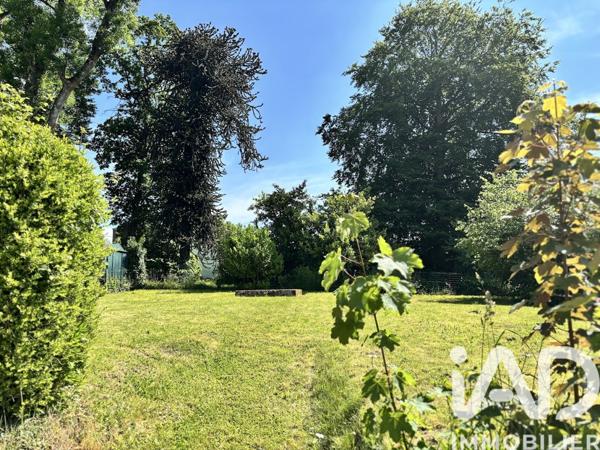 Immeuble à vendre 301 m² Saint-Denis-de-Gastines