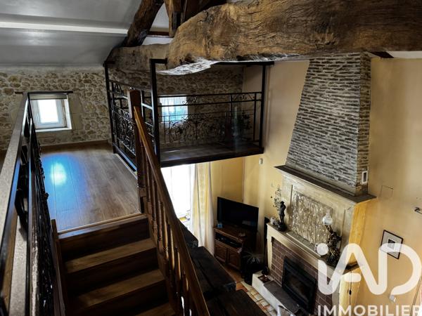 Maison à vendre 7 pièces 172 m² Saint-Bonnet-sur-Gironde
