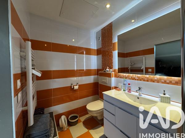 Maison à vendre 7 pièces 172 m² Saint-Bonnet-sur-Gironde