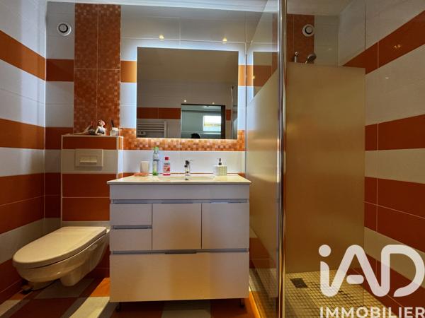 Maison à vendre 7 pièces 172 m² Saint-Bonnet-sur-Gironde