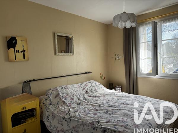 Maison à vendre 7 pièces 172 m² Saint-Bonnet-sur-Gironde