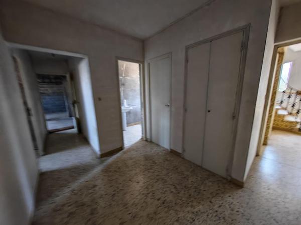 Grande maison 182 m², garage, terrain arboré