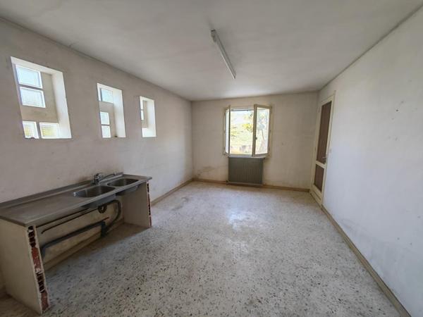 Grande maison 182 m², garage, terrain arboré