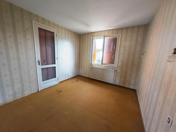Grande maison 182 m², garage, terrain arboré