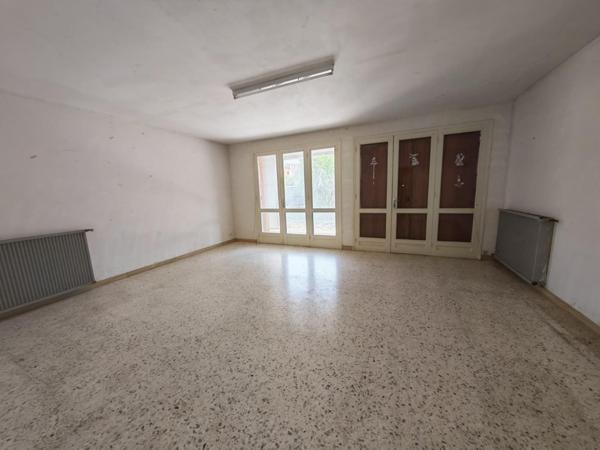 Grande maison 182 m², garage, terrain arboré