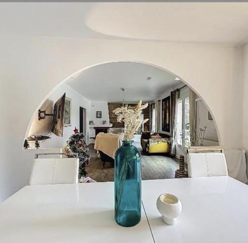 Villa de 170 m² avec piscine et environnement exceptionnelle. - Fontenilles (31470)