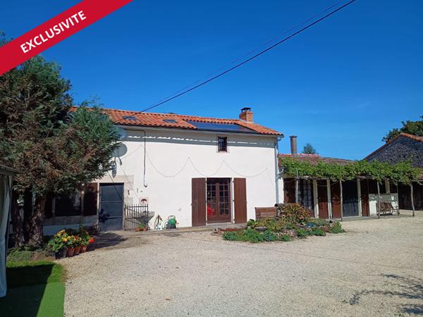 Maison en pierre avec gîte et piscine