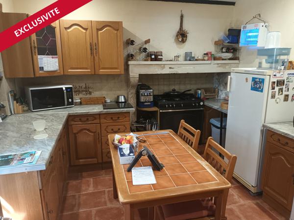 Maison en pierre avec gîte et piscine