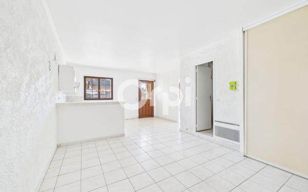 Appartement à vendre    2 pièces • 4 003 m2 Pégomas